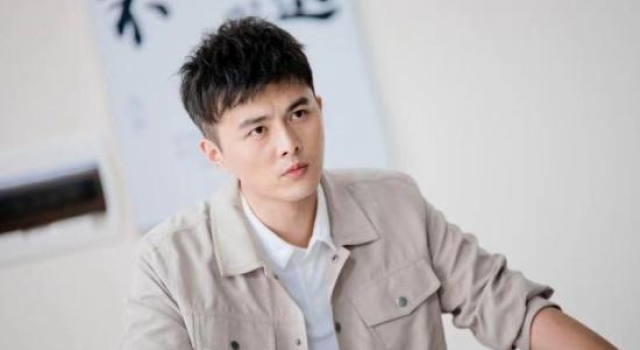 叶祖新加盟长影新片《青春作伴好还乡》，塑造新时代有为青年