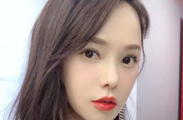 乌龙！伊能静18岁儿子自曝要休学，随后火速发文称认真你就输了