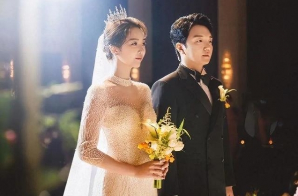 又一位童年女神结婚了
