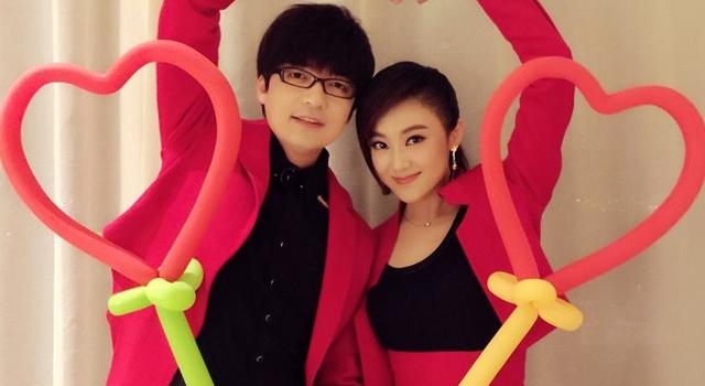 玖月奇迹官宣离婚，王小海悄然退出娱乐圈，王小玮换新搭档再登台