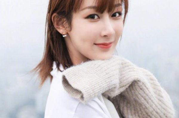 演员找对象难？杨紫想35岁结婚生子，还透露接触《青簪行》时间