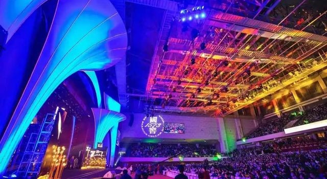 星光灿烂！一大波昨晚现场美图