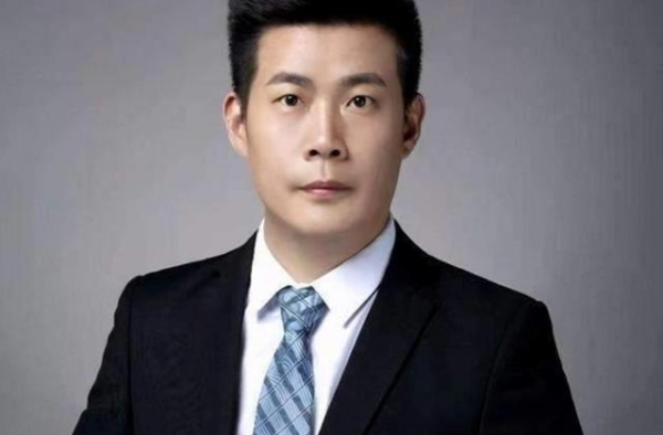 战略军师孙斌：朱之文张晓磊网络骂战背后关注不等于粉丝