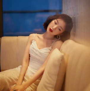 明星精美美图~毛晓彤