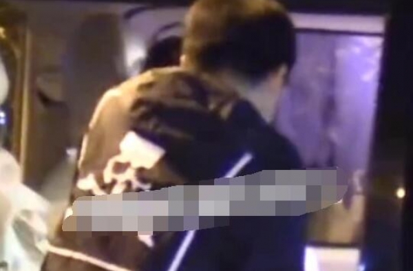 阚清子被曝恋情后，前任纪凌尘晒帅照，表情微微一笑耐人寻味