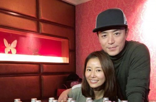 霍建华林心如同台演讲，你觉得他们般配吗？为什么？