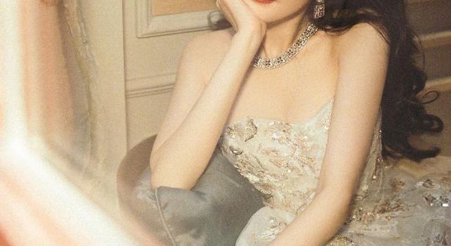 美女我超爱！年末女明星集体营业，走红毯真养眼