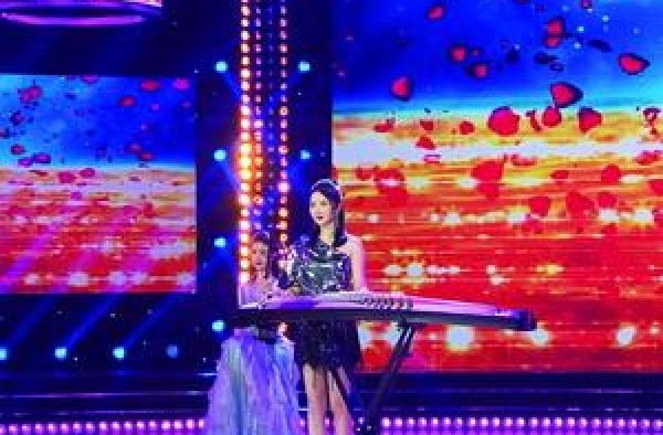 厦门古筝演奏家登上央视舞台