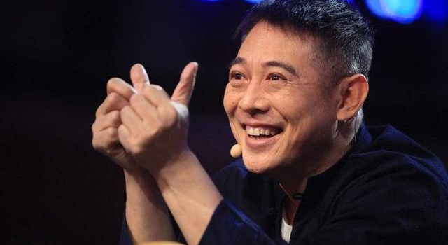 释小龙沦落到无戏可拍的地步？背景曝光，连向华强也要礼让三分