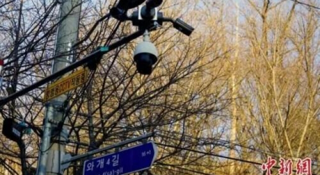 清晨，“恶魔”出狱