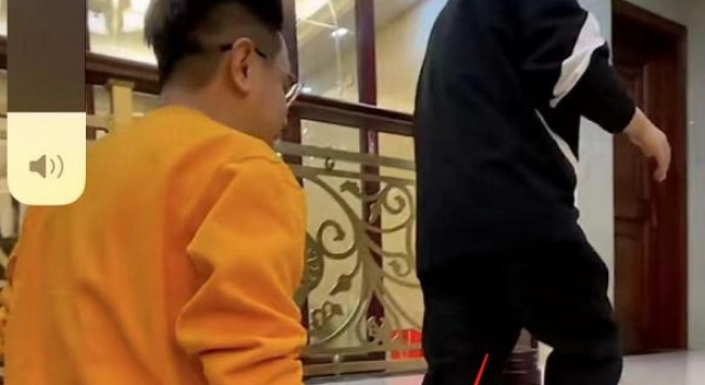 于正吃六百年前的春卷减肥，一顿饭10道菜，半个娱乐圈到家蹭饭