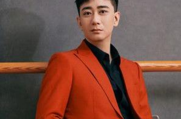 王自健自曝抑郁、被家暴，王自健前妻疑回应：谣言止于智者
