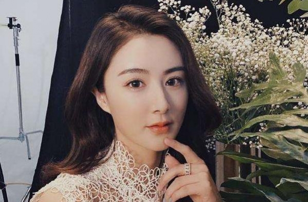 薇娅名下公司被点名，列入经营异常名单，薇娅作出回应