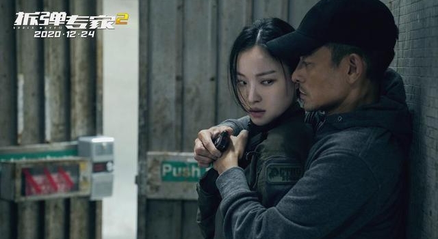 「一周票房」《拆弹专家2》口碑爆棚，贺岁档渐入佳境