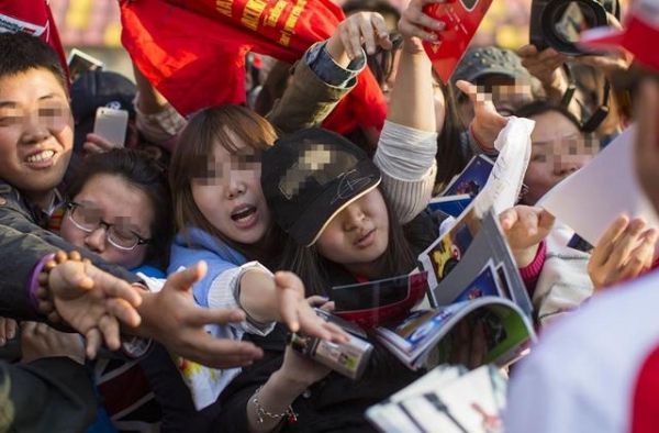 明星信息被公开贱卖，1元可买千人身份证号，公众人物就没隐私？