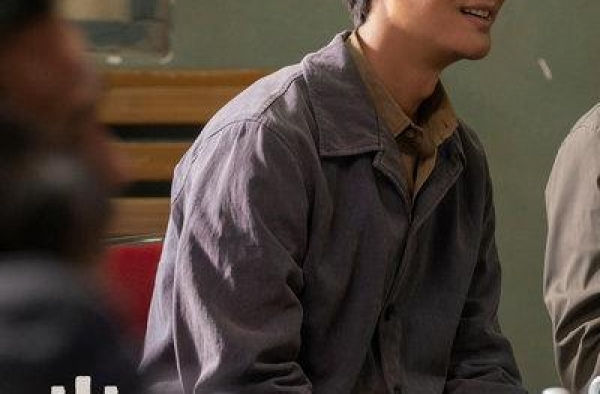 电视剧“闽宁镇”更名“山海情”黄轩张嘉益化身脱贫带头人