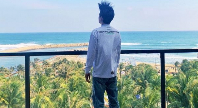 胡先煦女装照神似陈都灵，严宽AI换脸撞脸娜扎？帅哥就该被泥塑