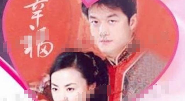 王菲15年前结婚照曝光，廉价影楼风像P的，网友：有村姑的感觉