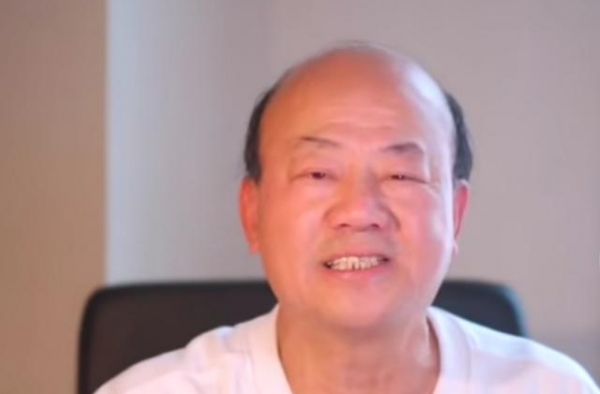 知名娱记爆料，吴彦祖险把成龙一亿别墅烧毁，陈冠希卖鞋赚9千万