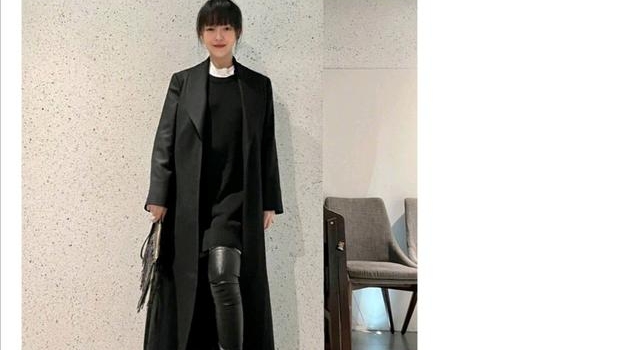 44岁大S近照暴瘦，惊现筷子腿，穿搭似少女，汪小菲直呼不敢认