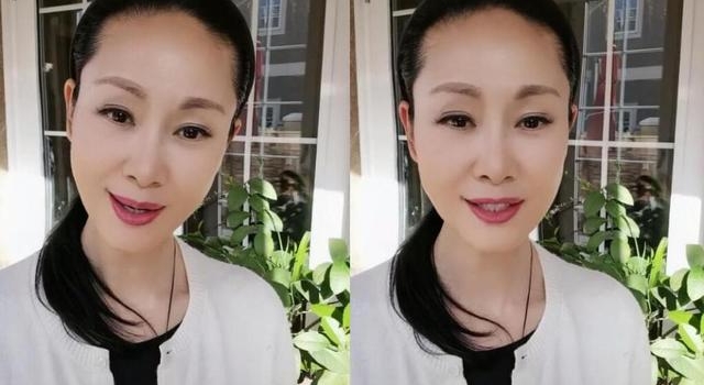 于文华豪宅装塑料门像乡村别墅，装修朴素空荡，罗马柱上污渍多