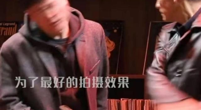 肖央刘德华合作拍戏！被扇36耳光仍面带笑容，满脸红肿惹人心疼