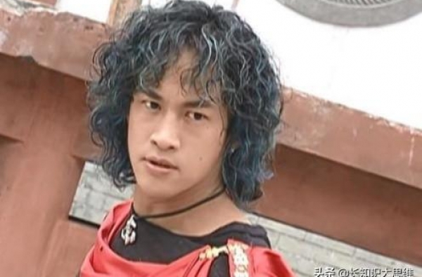 46岁何润东健身人设崩塌，是婚后太放纵？