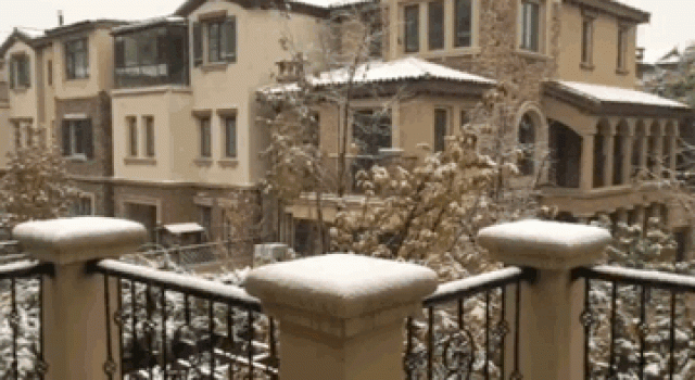 北京2015年的第一场雪 比以往来的更早一些